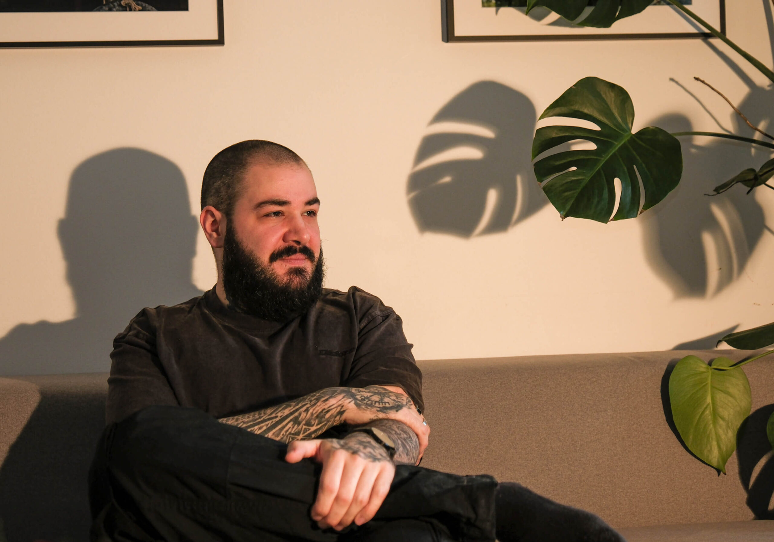 Hendrik sitting on a couch